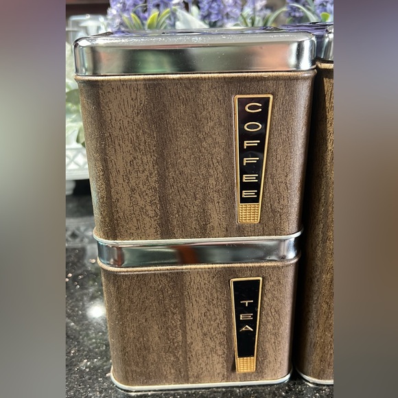 Set of Four LINCOLN BEAUTY WARE Faux Wood Cannisters - Picture 3 of 4